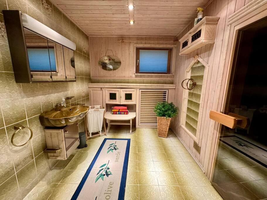 Romantisches Alpenchalet - Mit Sauna Und Kamin - Ruhig Und Zentral Bad Tölz Kültér fotó
